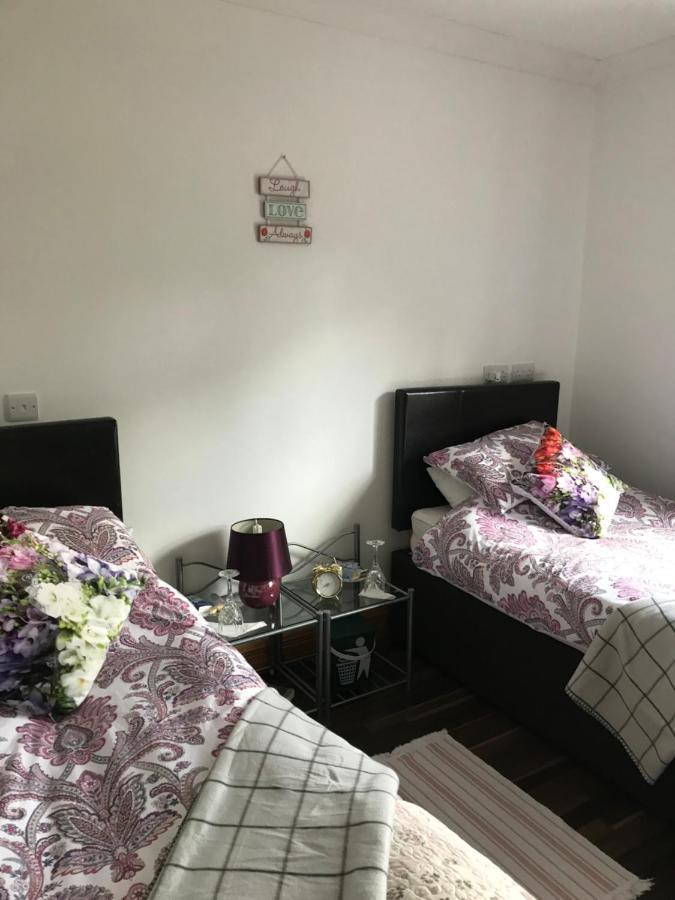 Pat'S Place Daire Ballaghaderreen Dış mekan fotoğraf